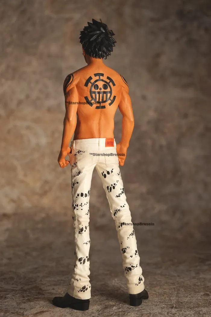 ONE PIECE - King Of Artist Jeans Freak - Trafalgar Law Ver. White Pvc Figure