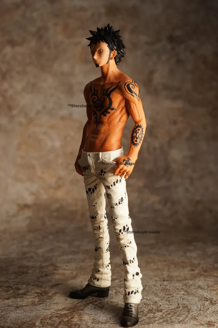ONE PIECE - King Of Artist Jeans Freak - Trafalgar Law Ver. White Pvc Figure