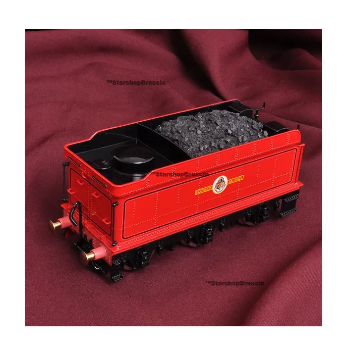 HARRY POTTER - Hogwarts Express 1/50 Train
