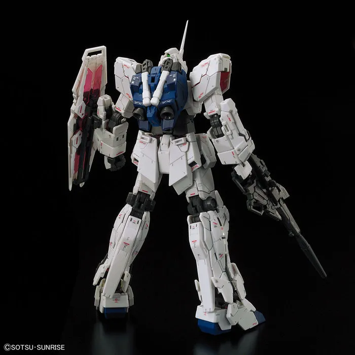GUNDAM - 1/144 RX-0 Unicorn Real Grade Model Kit RG # 25