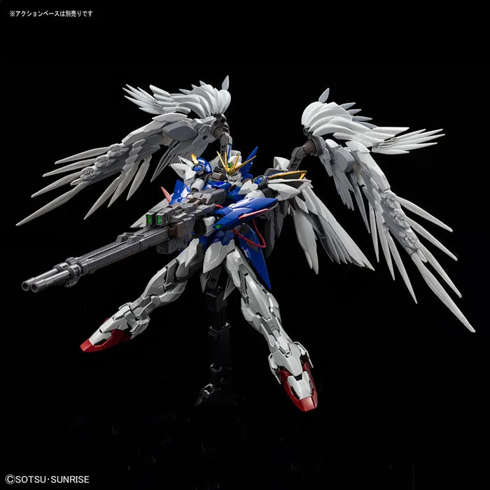 GUNDAM - 1/100 High Resolution Wing Gundam Zero EW Model Kit