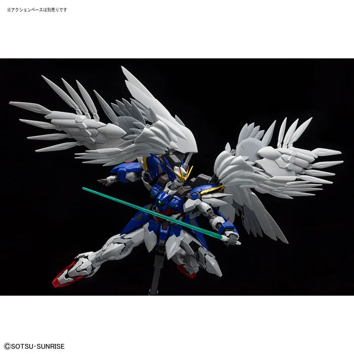 GUNDAM - 1/100 High Resolution Wing Gundam Zero EW Model Kit