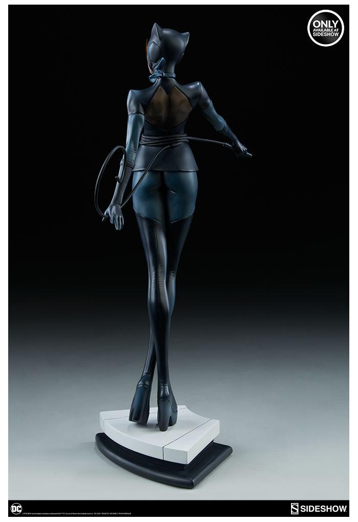 DC COMICS - Catwoman Stanley Artgerm Lau Ver. Polystone Statue Sideshow Exclusive