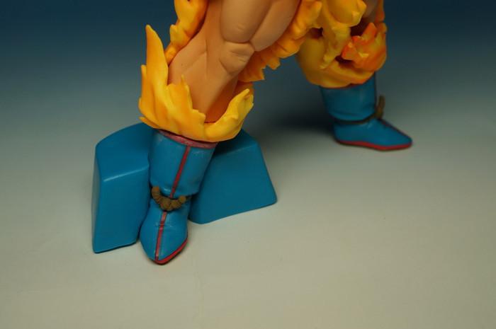 DRAGON BALL Z - Blood of Saiyans Son Goku SSJ DX Pvc Figure