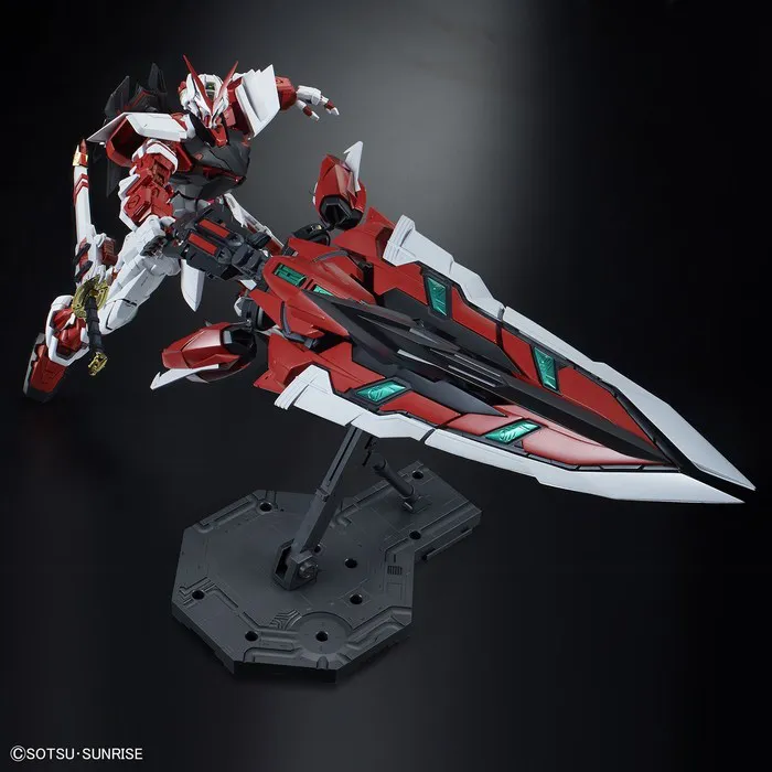 GUNDAM - 1/60 Astray Red Frame Kai Perfect Grade Model Kit PG MBF-P02KAI