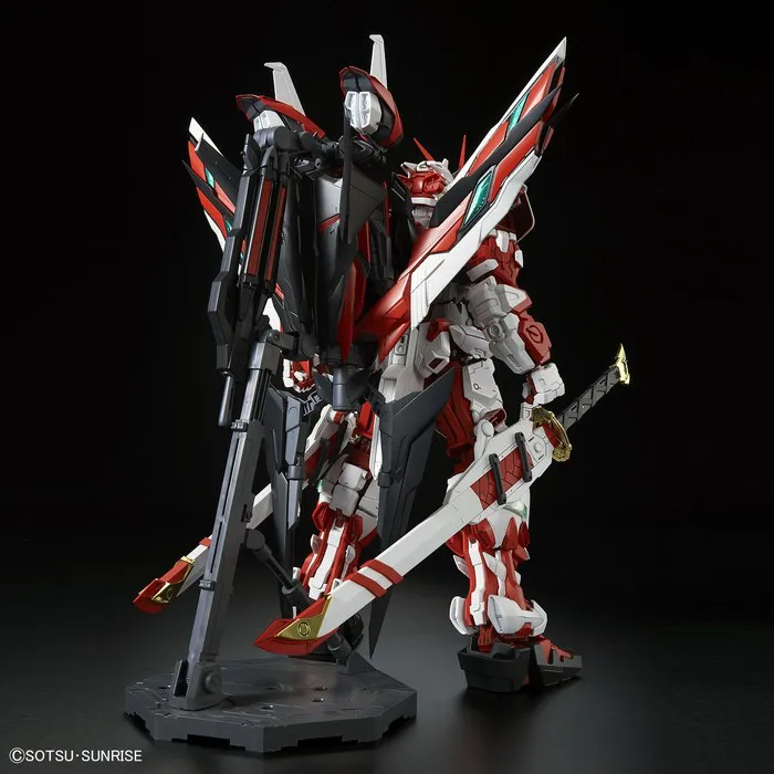 GUNDAM - 1/60 Astray Red Frame Kai Perfect Grade Model Kit PG MBF-P02KAI
