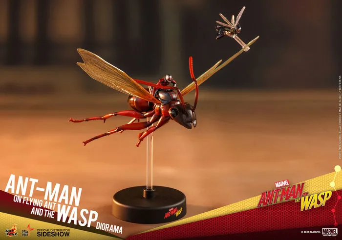 MARVEL - Ant-Man on Flying Ant and the Wasp Diorama MMS Compact Series Figure