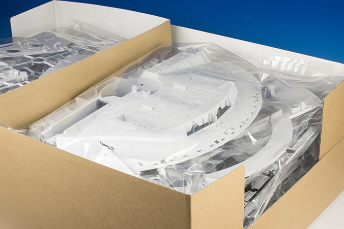 STAR WARS - Episode IV - 1/72 Millennium Falcon Perfect Grade Model Kit PG