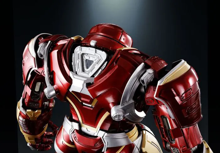 MARVEL - Avengers Infinity - Hulkbuster Mark 2 Chogokin X S.H. Figuarts Action Figure