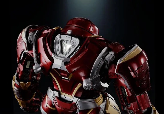 MARVEL - Avengers Infinity - Hulkbuster Mark 2 Chogokin X S.H. Figuarts Action Figure