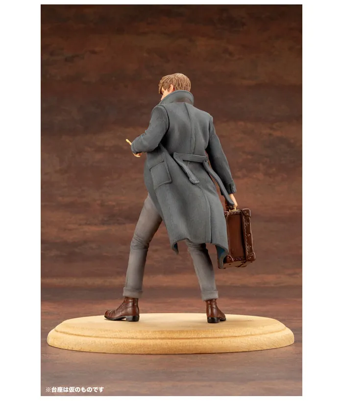 FANTASTIC BEASTS - Newt Scamander ArtFX+ 1/10 Pvc Figure