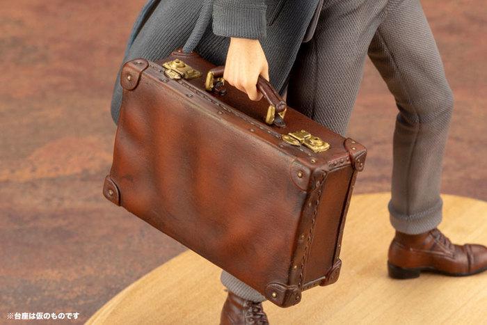 FANTASTIC BEASTS - Newt Scamander ArtFX+ 1/10 Pvc Figure