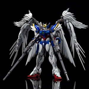 GUNDAM - 1/100 High Resolution Wing Gundam Zero EW Model Kit