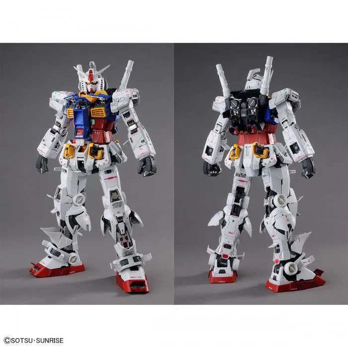 GUNDAM - 1/60 RX-78-2 Perfect Grade Unleashed Model Kit PG
