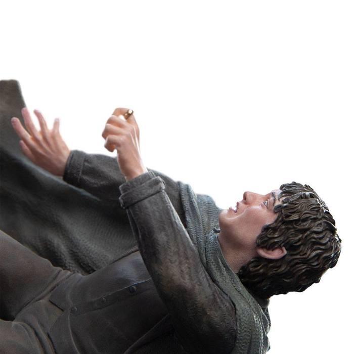 LORD OF THE RINGS - The Witch King & Frodo at Weathertop 1/6 Polystone Statue