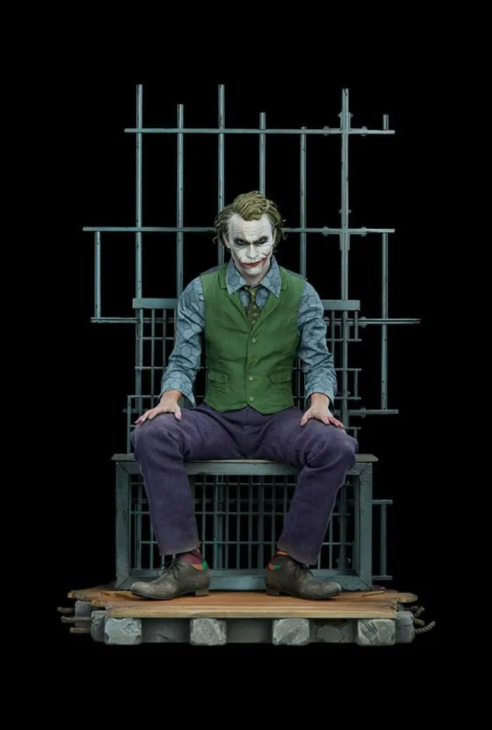 BATMAN - The Dark Knight - The Joker Premium Format Figure 1/4 Statue