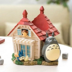 TOTORO - My Neighbor Totoro Diorama / Storage Box House & Totoro