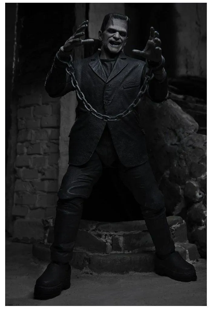 UNIVERSAL MONSTERS - Frankenstein Monster Black & White Ver. Ultimate Action Figure