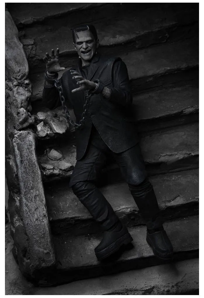 UNIVERSAL MONSTERS - Frankenstein Monster Black & White Ver. Ultimate Action Figure