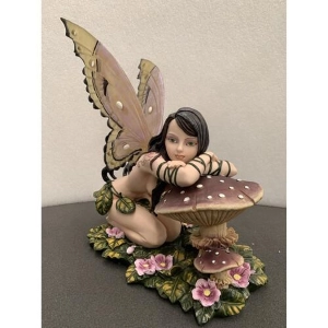 FAIRY LAND - Ires Fairy with Mushroom 38cm