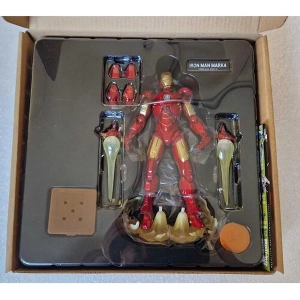 IRON MAN - Mark IV Sci-fi Revoltech Figure Oh Limited Edition Action Figure