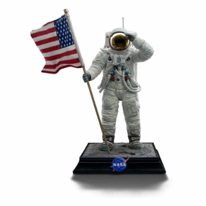 NASA - Apollo 11 Astronaut 1/10 Art Scale Statue