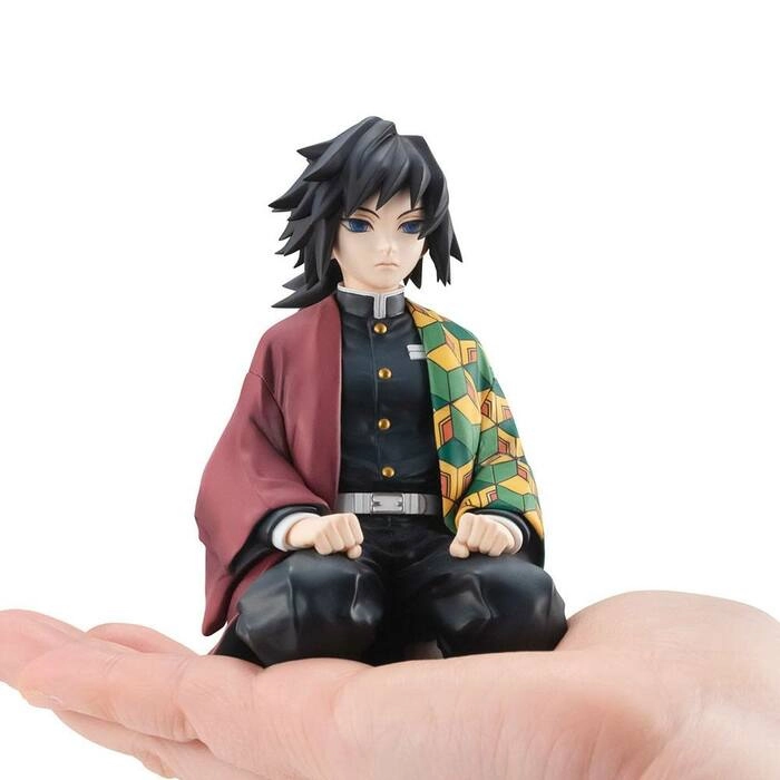 DEMON SLAYER - KIMETSU NO YAIBA - Giyu Palm Size Edition Deluxe Pvc Figure G.E.M.