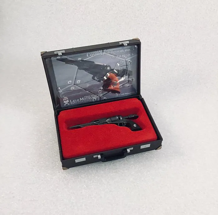 LEIJI MATSUMOTO - Arms Collection - Cosmo Doragoon N. 3 Harlock 1/6 Replica