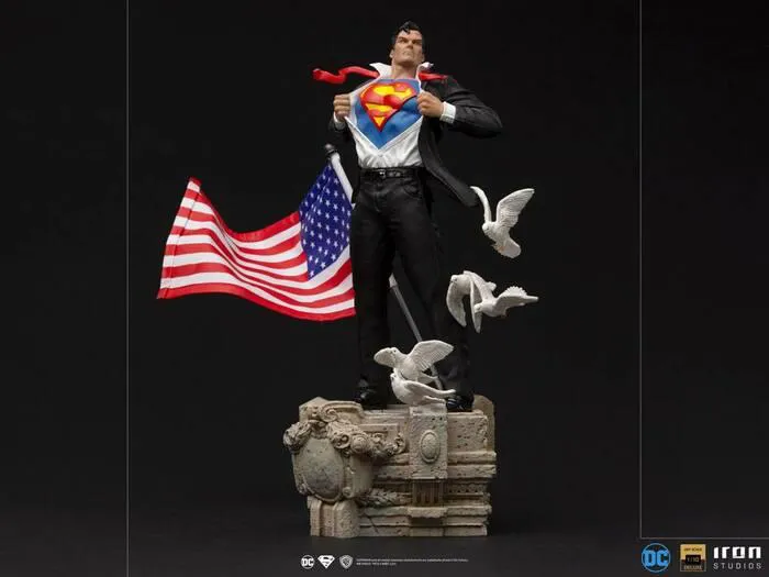 DC COMICS - Clark Kent 1/10 Art Scale Statue