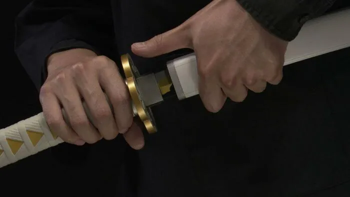 DEMON SLAYER - KIMETSU NO YAIBA - Nichirin Sword Zenitsu Agatsuma 1/1 Replica