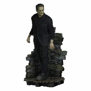 UNIVERSAL MONSTERS - Frankenstein Fabric Costume Premium Format Figure 1/4 Statue