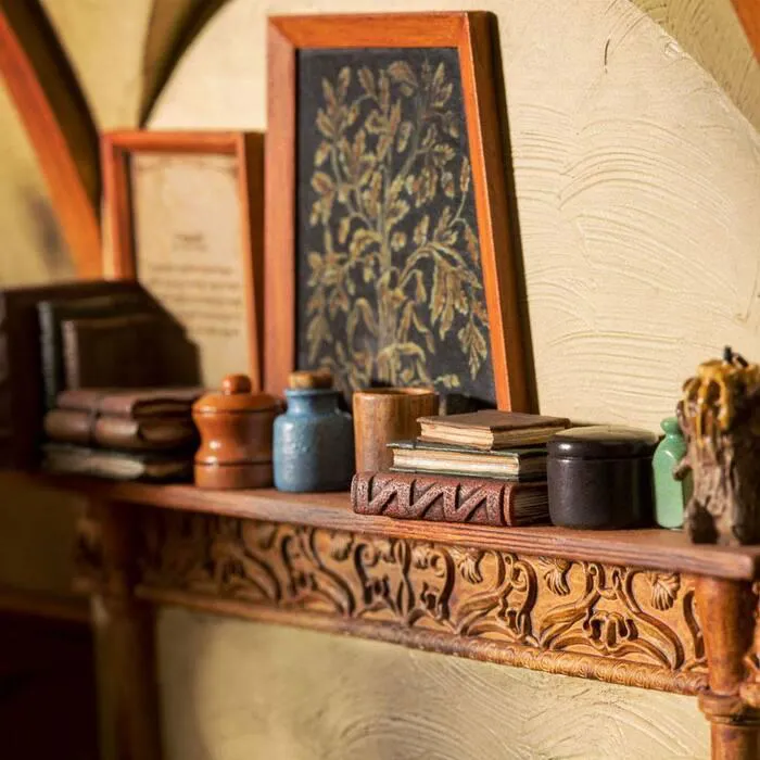 LORD OF THE RINGS - Bilbo Baggins in Bag End 1/6 Polystone Statue