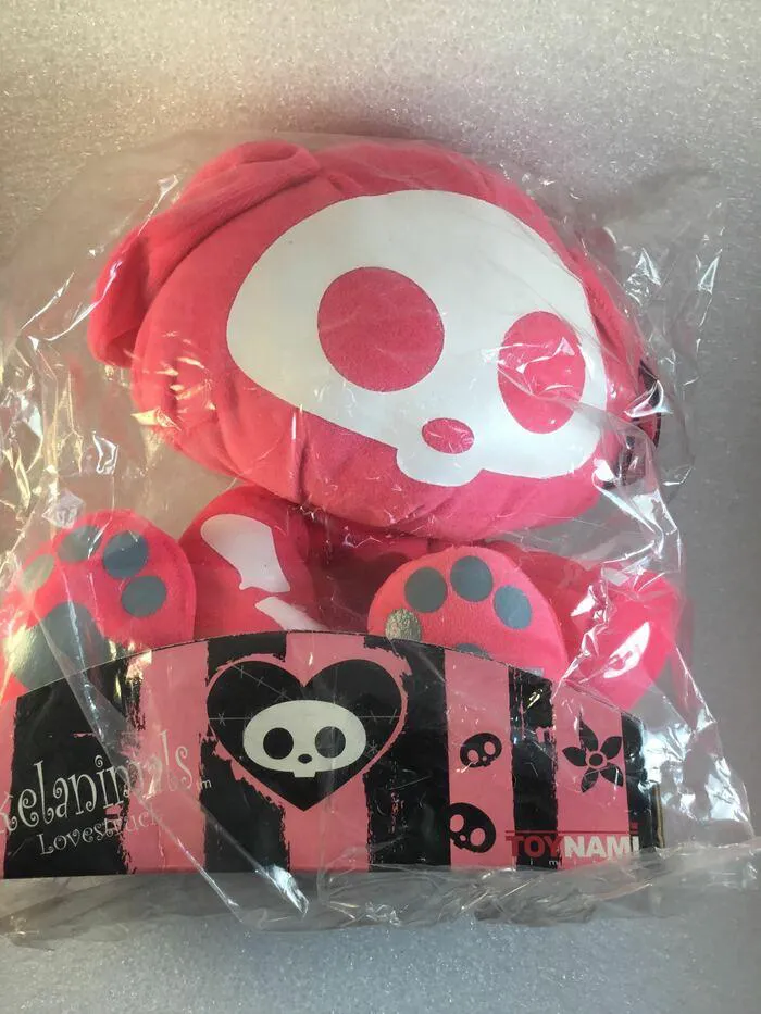 SKELANIMALS - Dax Dog Lovestruck Plush