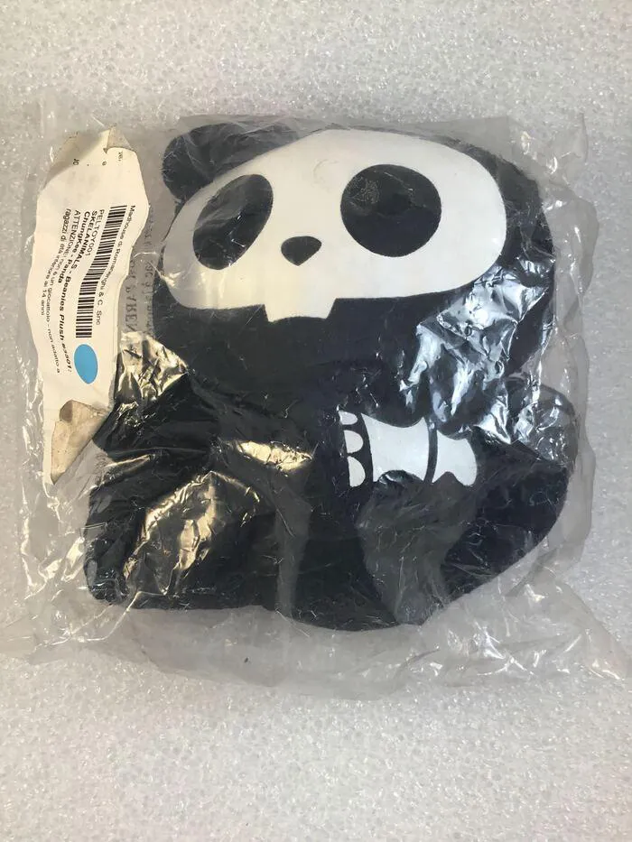 SKELANIMALS - Chung Kee Panda Beanie Plush