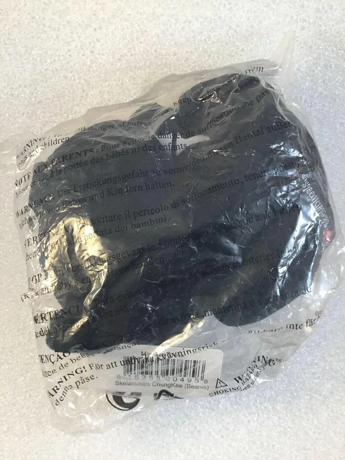 SKELANIMALS - Chung Kee Panda Beanie Plush