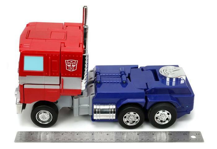 TRANSFORMERS - Optimus Prime G1 Ver. EU FTM ExclusiveTransforming R/C Robot