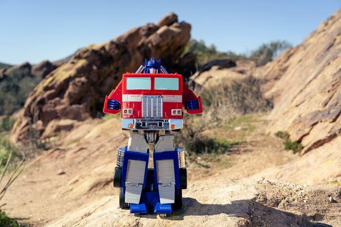TRANSFORMERS - Optimus Prime G1 Ver. EU FTM ExclusiveTransforming R/C Robot