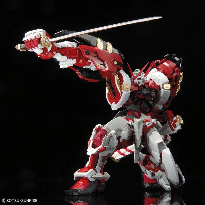 GUNDAM - 1/100 High Resolution Astray Red Frame Powered Red Model Kit