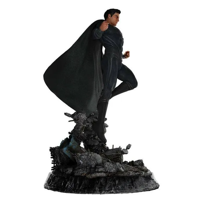 DC COMICS - Zack Snyder's Justice League - Superman Black Suit 1/4 Polystone Statue