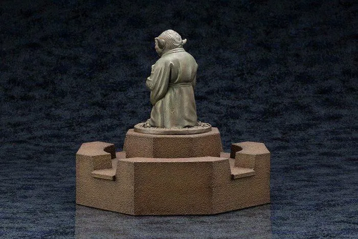STAR WARS - Yoda Fountain Limited Edition Cold Cast Statue