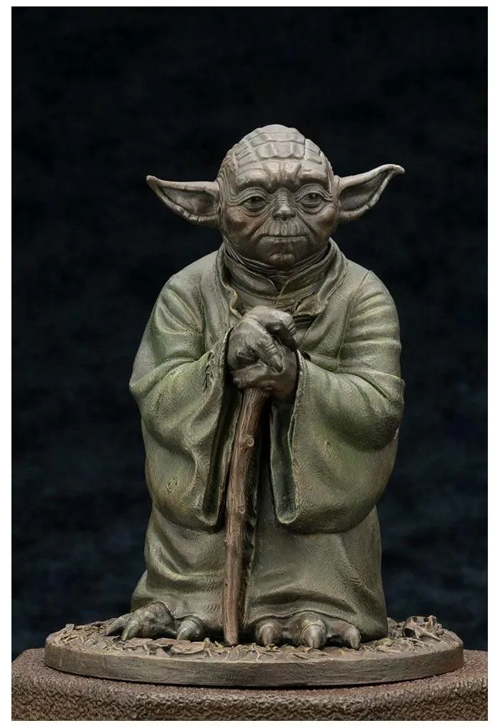 STAR WARS - Yoda Fountain Limited Edition Cold Cast Statue