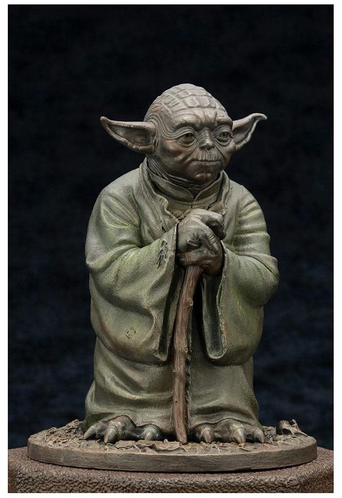 STAR WARS - Yoda Fountain Limited Edition Cold Cast Statue