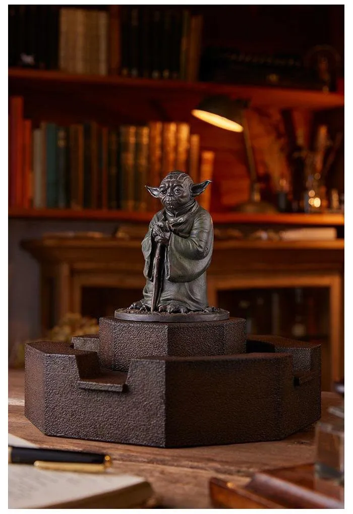 STAR WARS - Yoda Fountain Limited Edition Cold Cast Statue