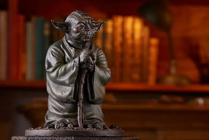 STAR WARS - Yoda Fountain Limited Edition Cold Cast Statue