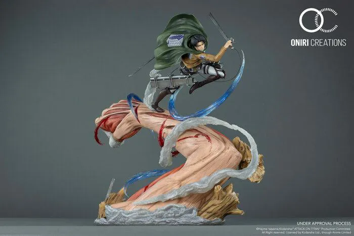 ATTACK ON TITAN - Levi vs Female Titan Statue