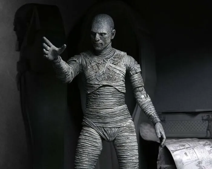 UNIVERSAL MONSTERS -The Mummy Black & White Ver. Ultimate Action Figure
