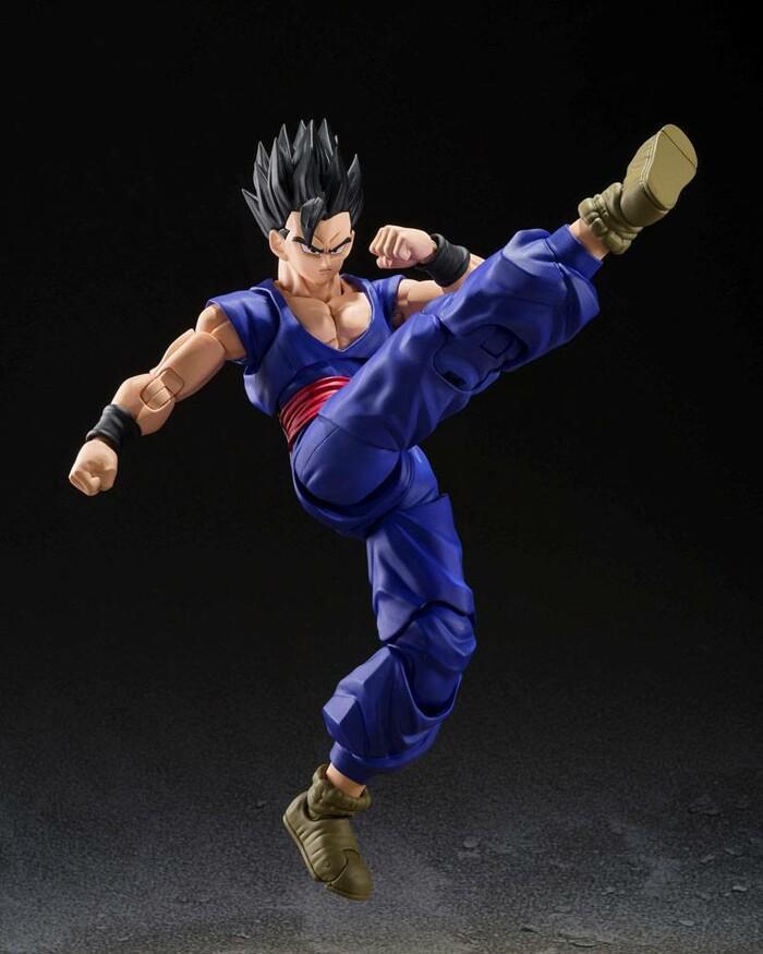 DRAGON BALL - Super - Super Hero - Ultimate Son Gohan S.H. Figuarts Action Figure
