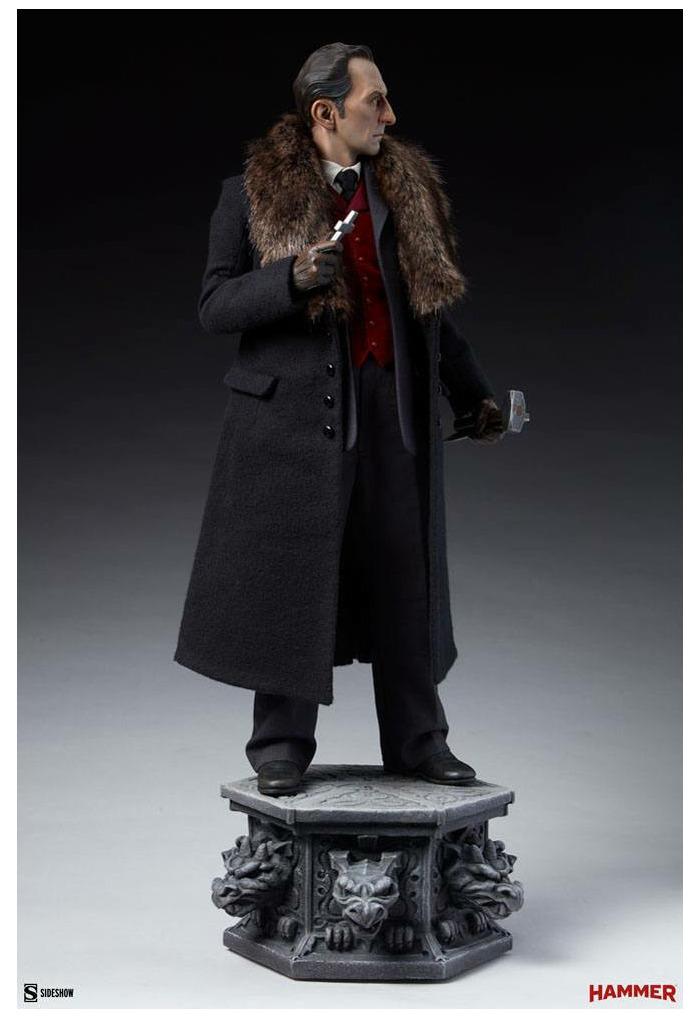 DRACULA - Van Helsing Peter Cushing Premium Format Figure 1/4 Statue