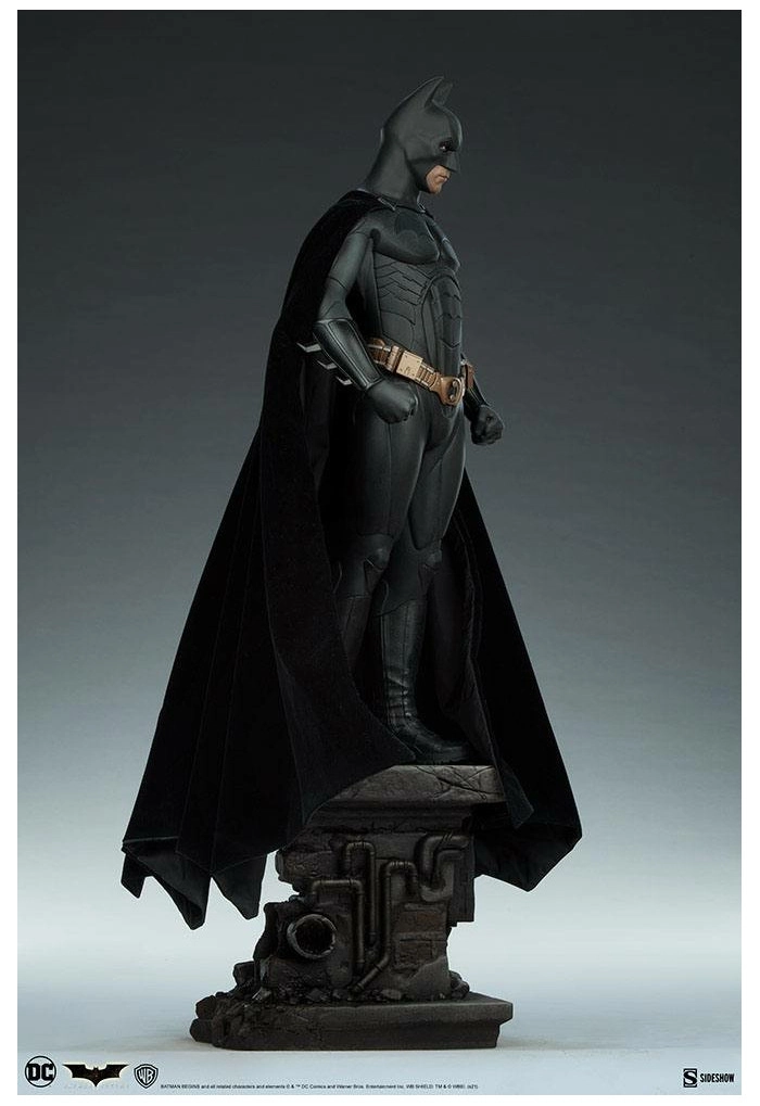 BATMAN - Batman Begins - Batman Premium Format Figure 1/4 Statue