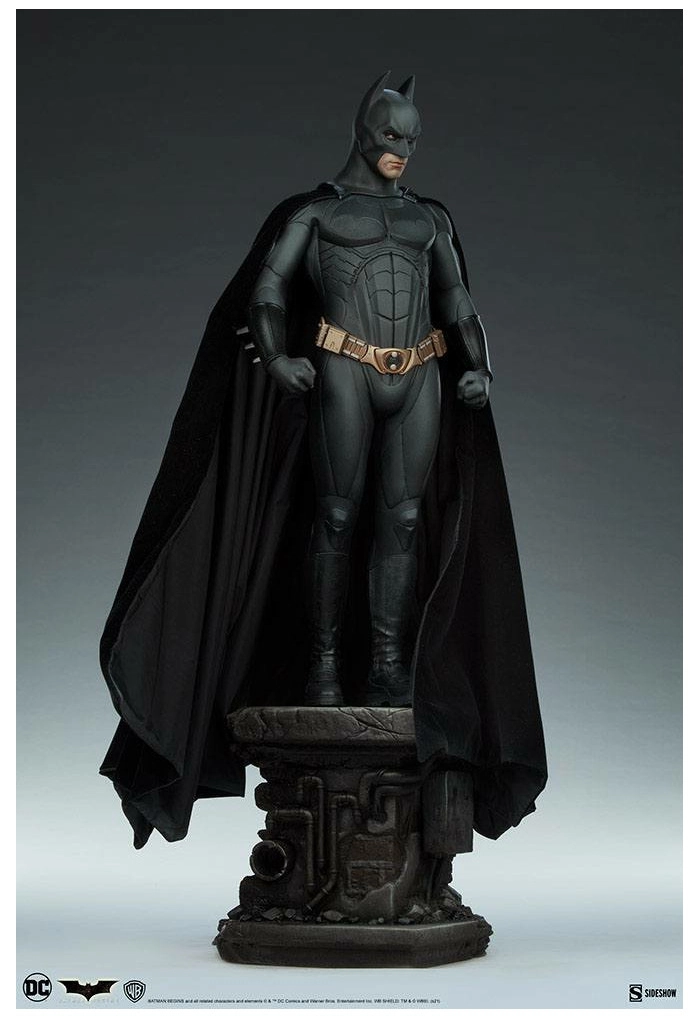 BATMAN - Batman Begins - Batman Premium Format Figure 1/4 Statue